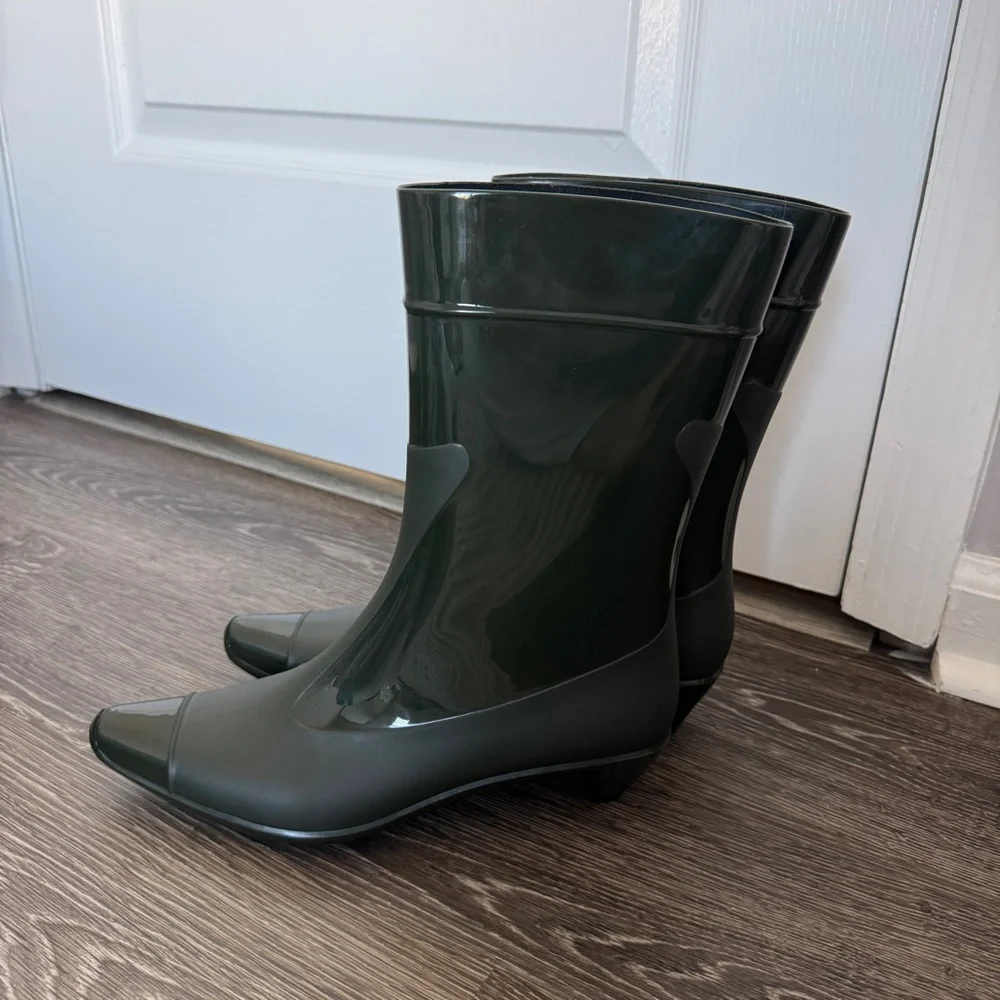 Jeffrey Campbell Women's Dark Green Rubber Rain Boots
